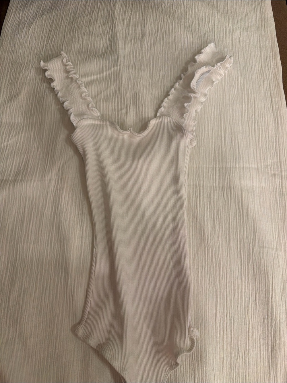 Source Unknown White Ribbed Ruffle Strap Bodysuit